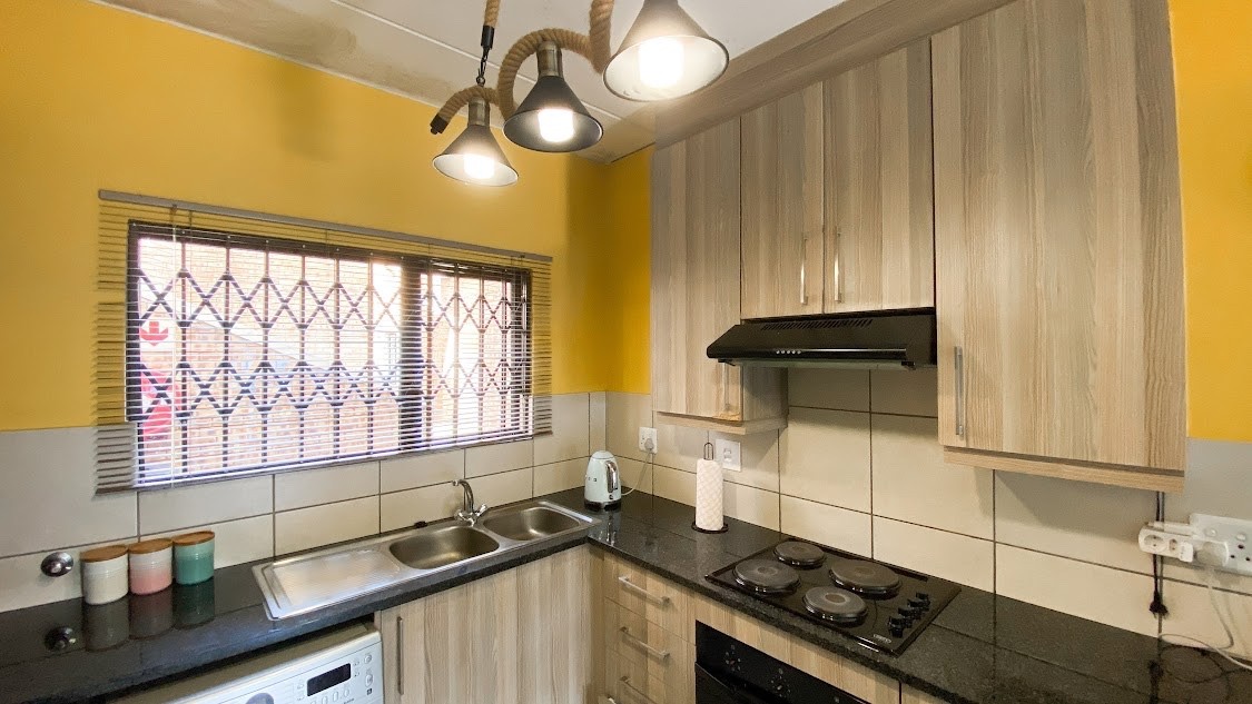 Apartment for rent in South Crest, Alberton