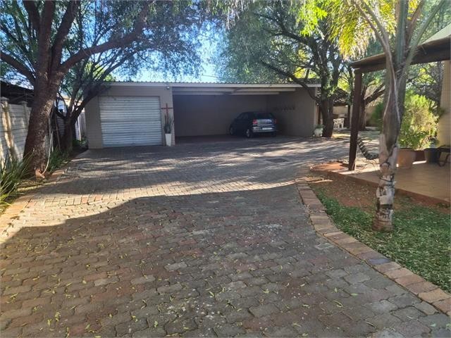House for sale in Hadison Park, Kimberley, 1253 m²