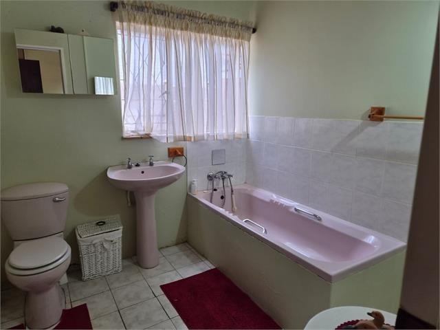 House for sale in Hadison Park, Kimberley, 1253 m²