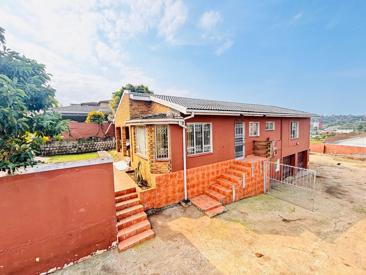House for sale in Umkumbaan, Durban, KwaZulu Natal, 194 m²