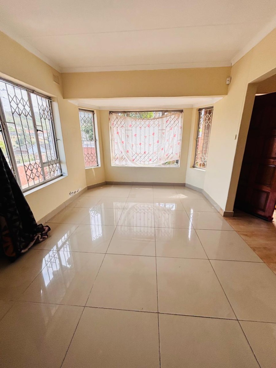 House for sale in Umkumbaan, Durban, KwaZulu Natal, 194 m²