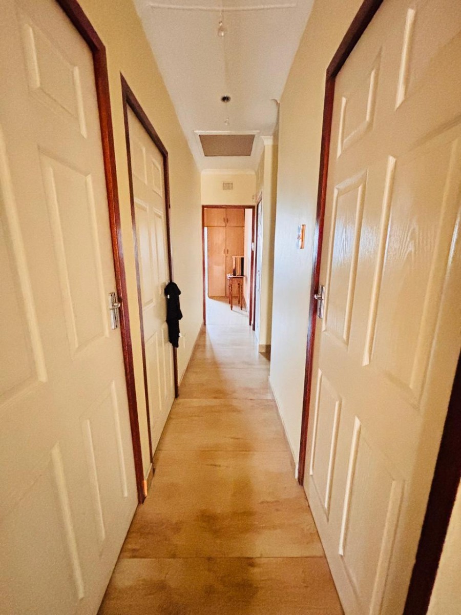 House for sale in Umkumbaan, Durban, KwaZulu Natal, 194 m²