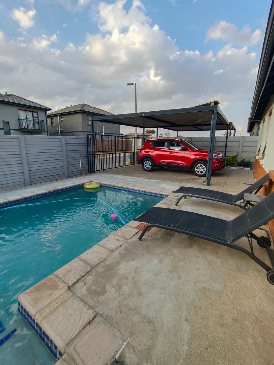 House for rent in Leopard's Rest Security Estate, Albertsdal, Alberton, 72 m²