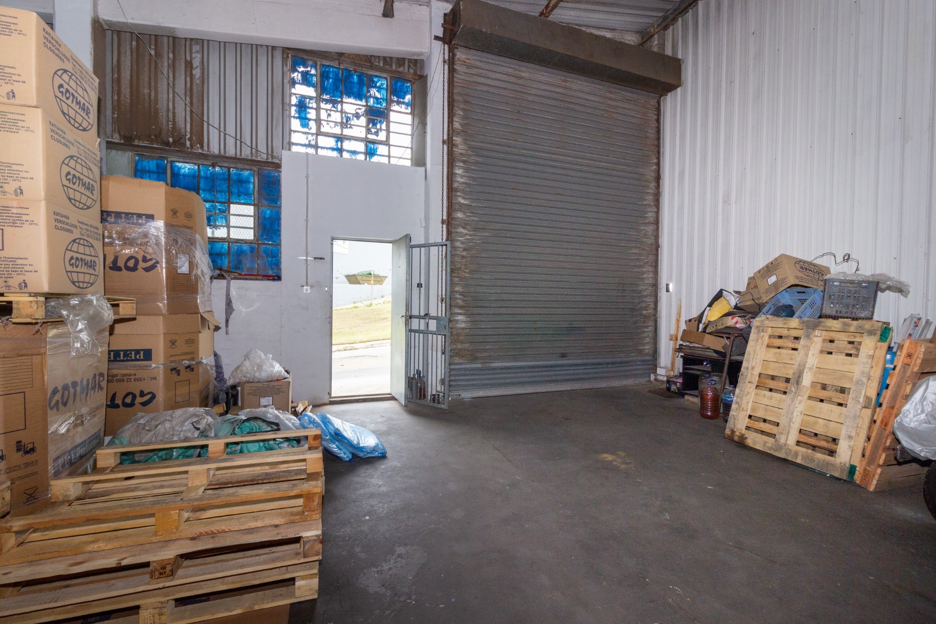 Warehouse for rent in Neave Industrial, Port Elizabeth, 485 m²