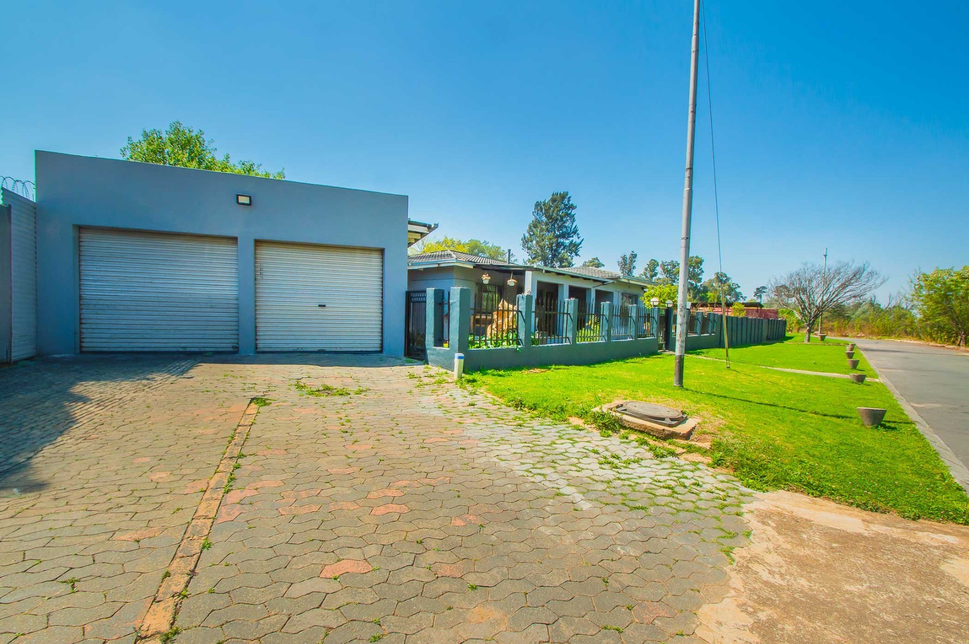 House for sale in Maraisburg, Roodepoort, 250 m²