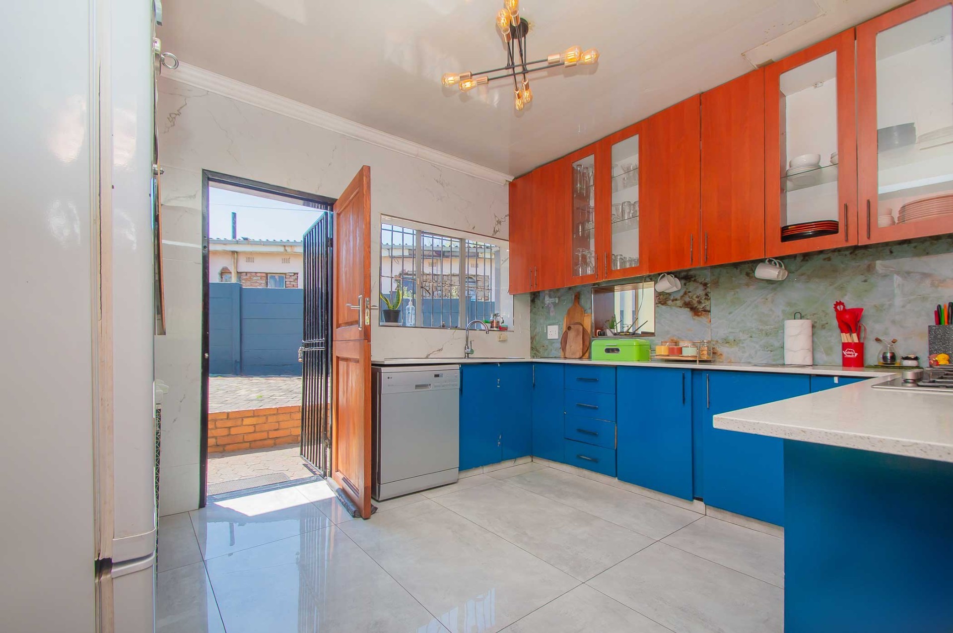 House for sale in Maraisburg, Roodepoort, 250 m²