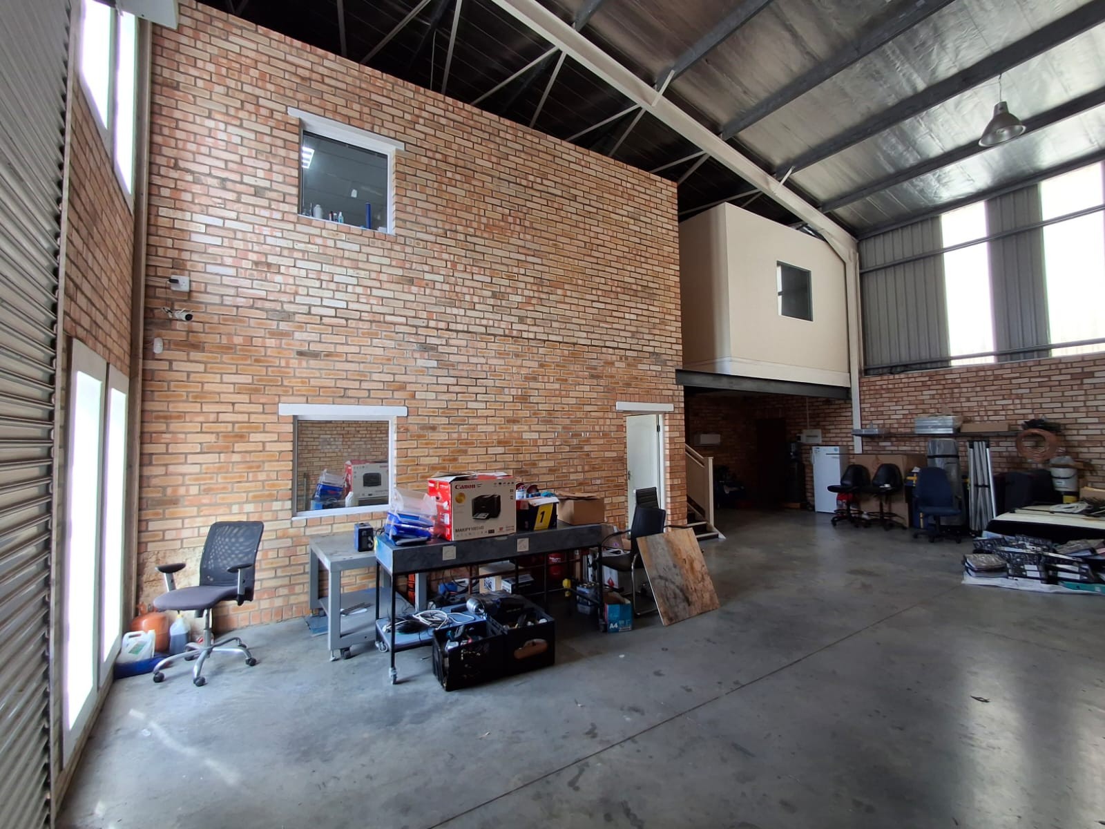 Warehouse for rent in Newton Park, Port Elizabeth, 230 m²