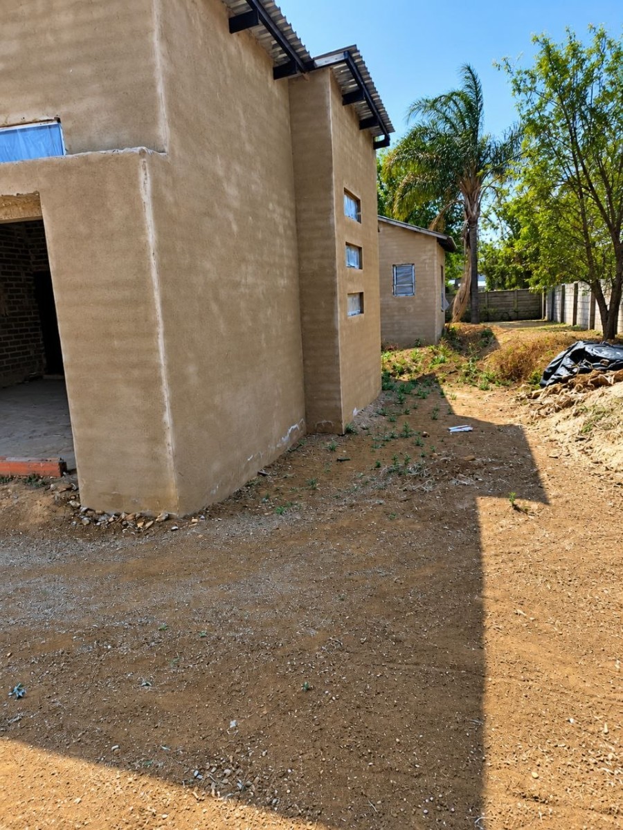 House for sale in Kilner Park, Pretoria, 280 m²
