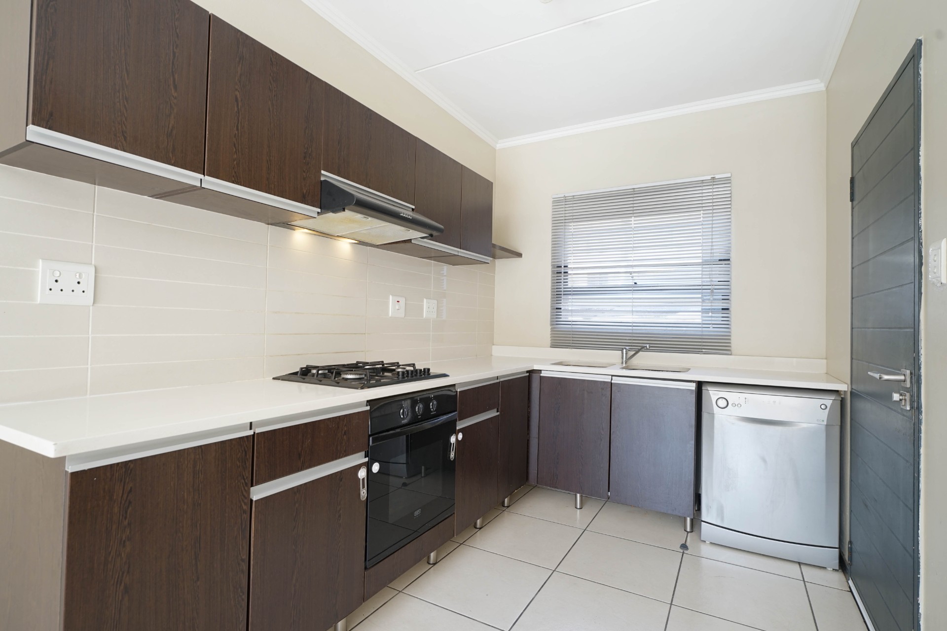 Apartment for rent in Fourways, Sandton, 94 m²