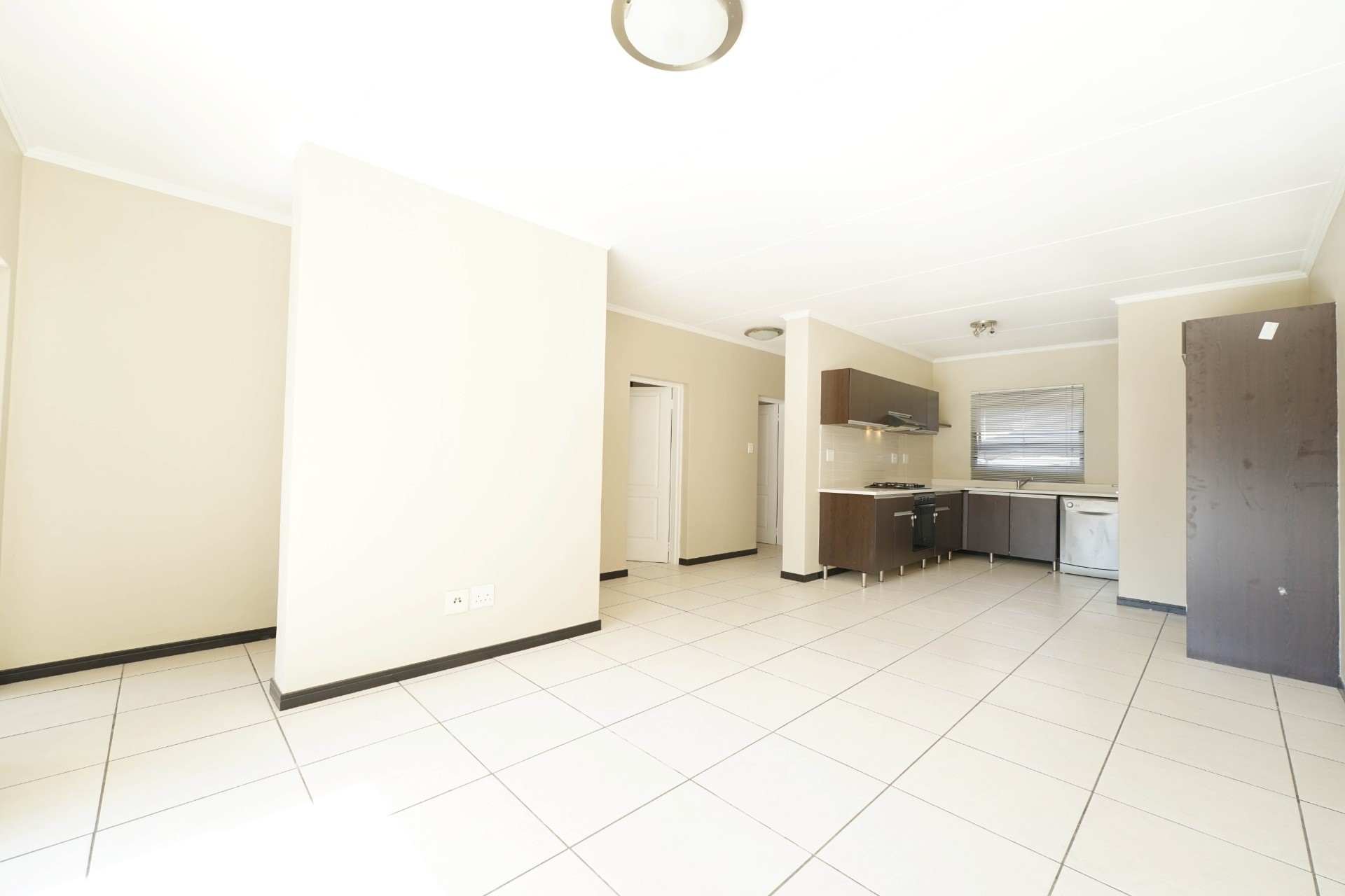 Apartment for rent in Fourways, Sandton, 94 m²