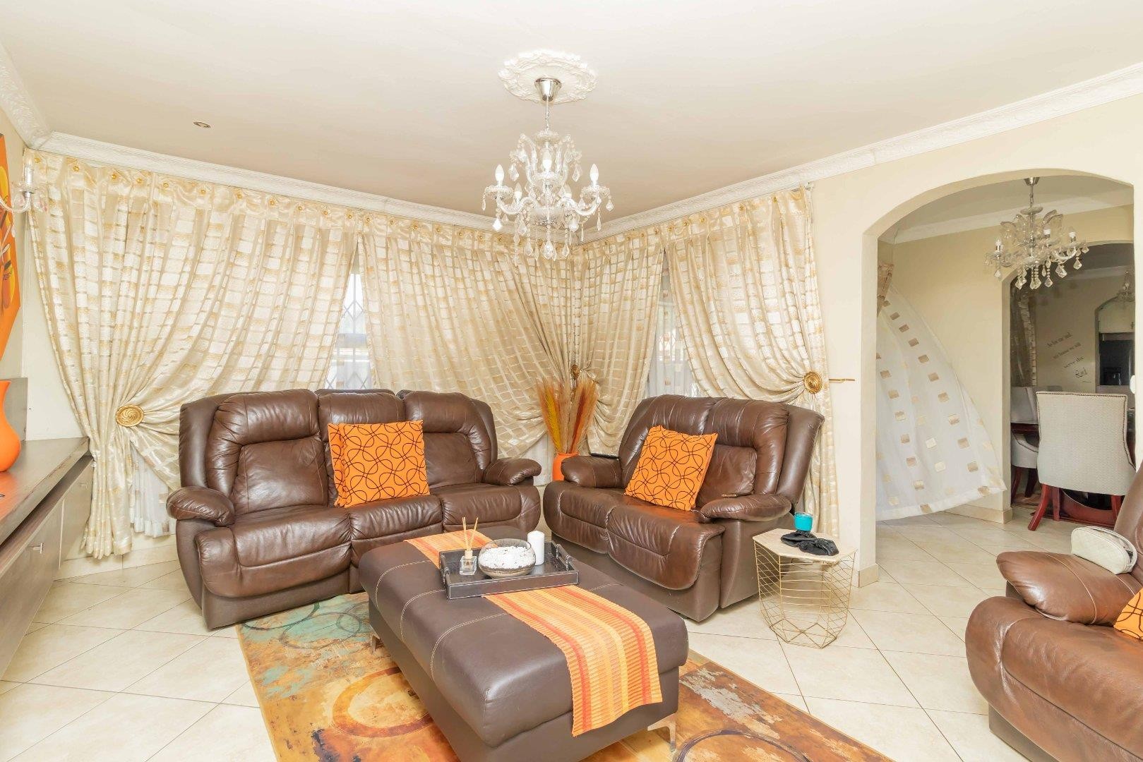 House for sale in Sharon Park, Nigel, 250 m²