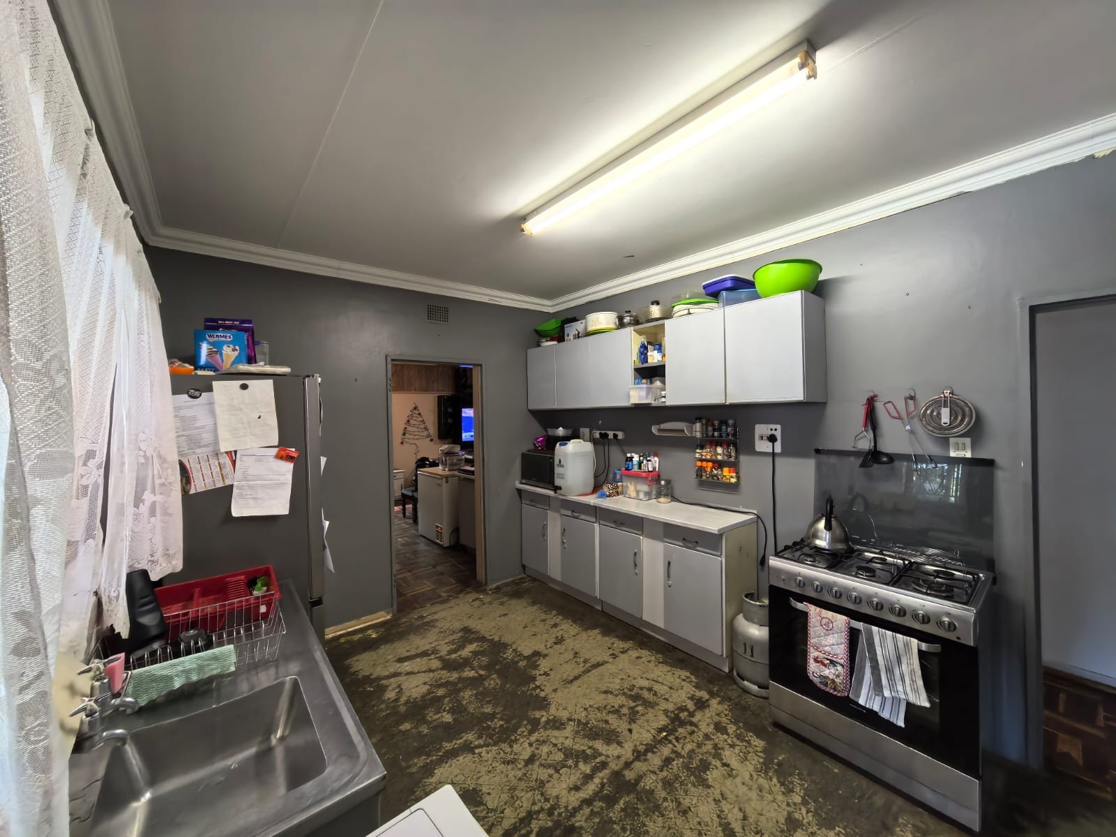 Hotel for sale in Albertynshof, Kimberley, 930 m²
