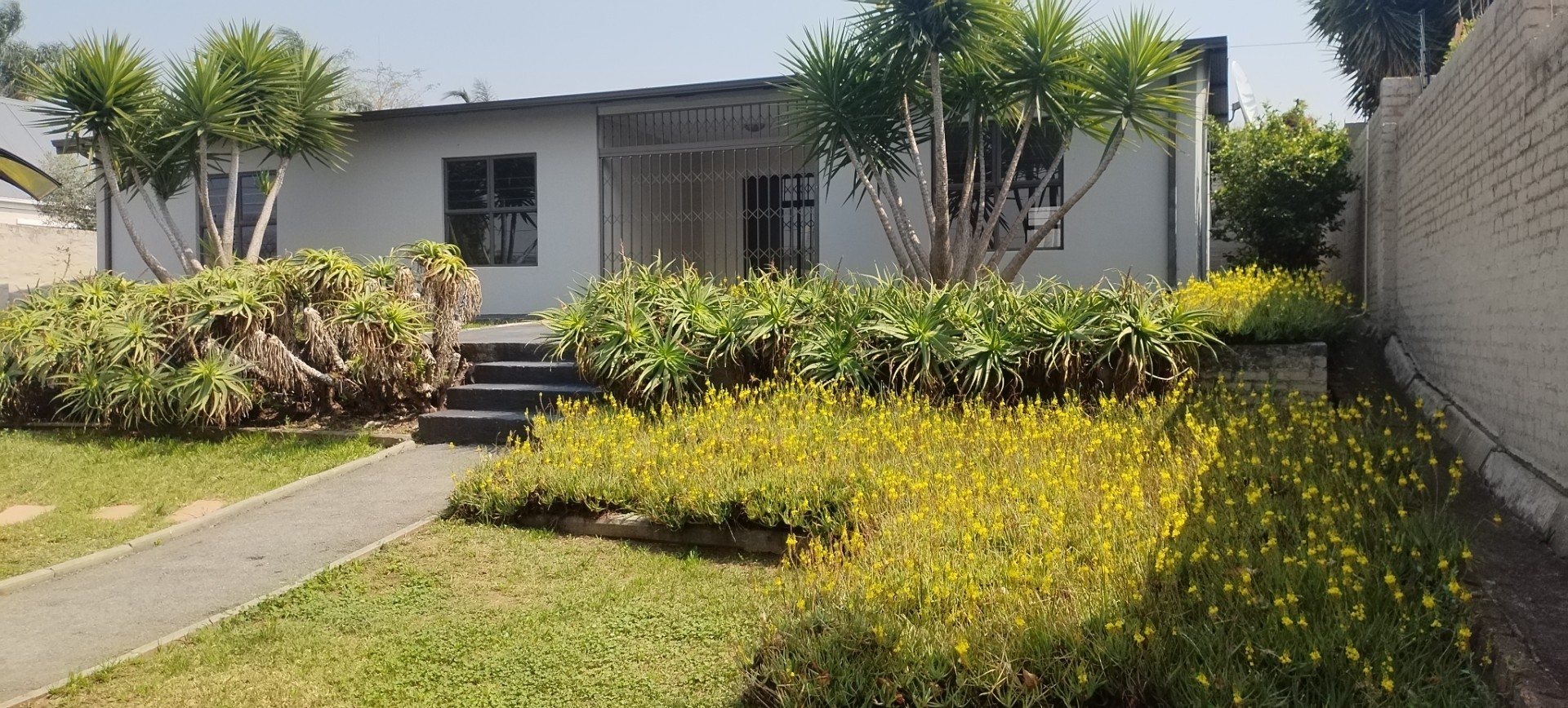 House for rent in Waterval Estate, Johannesburg, 220 m²