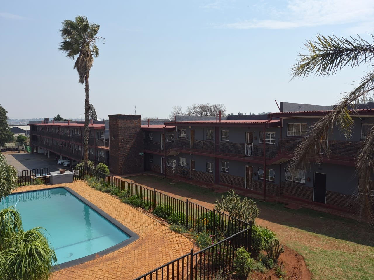 Apartment for sale in Horizon View, Roodepoort, 61 m²