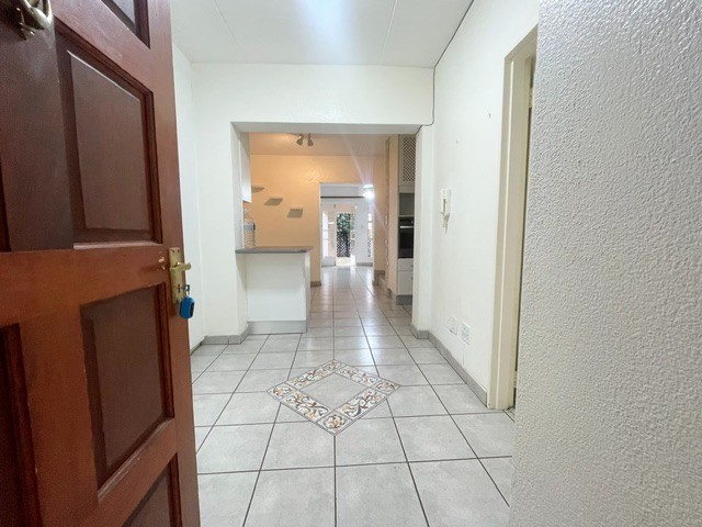 Apartment for rent in Morningside, Sandton, 140 m²