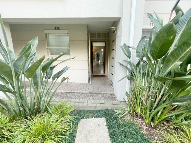 Apartment for rent in Morningside, Sandton, 140 m²