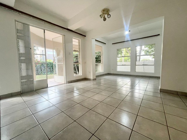 Apartment for rent in Morningside, Sandton, 140 m²