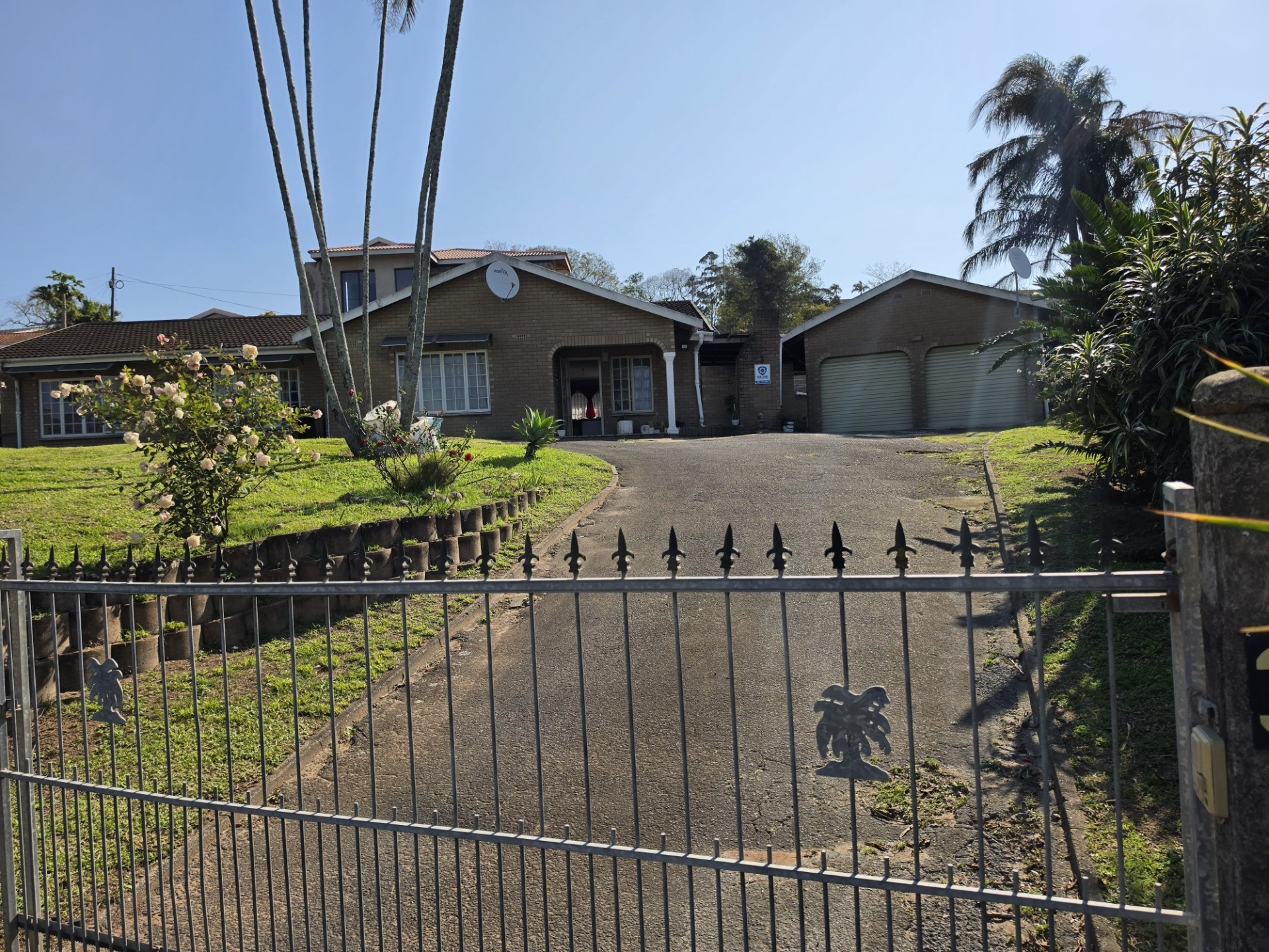 House for sale in Queensburgh Central, Queensburgh, KwaZulu Natal, 1000 m²