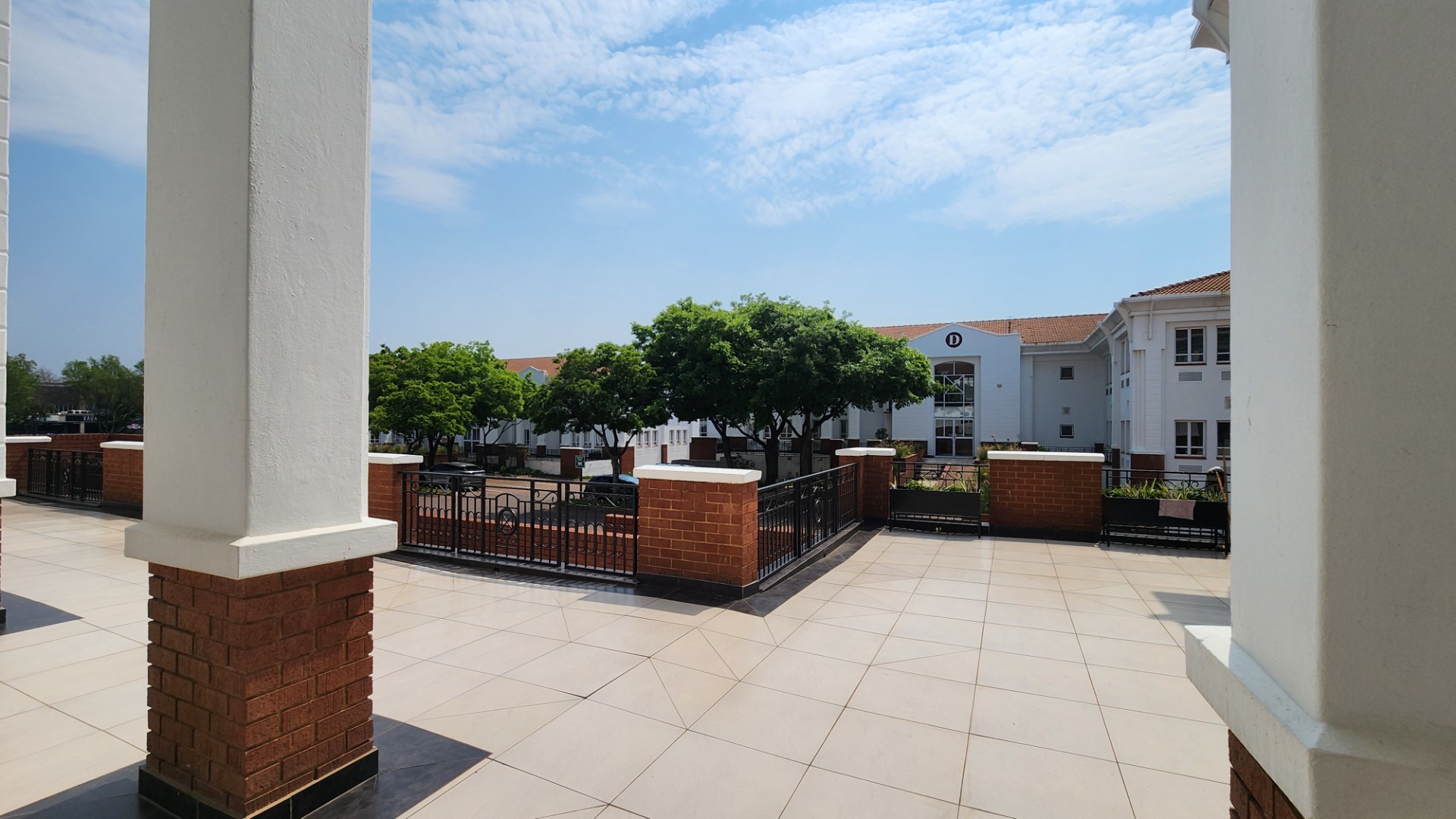 Commercial Property for rent in Bryanston, Sandton, 37 m²