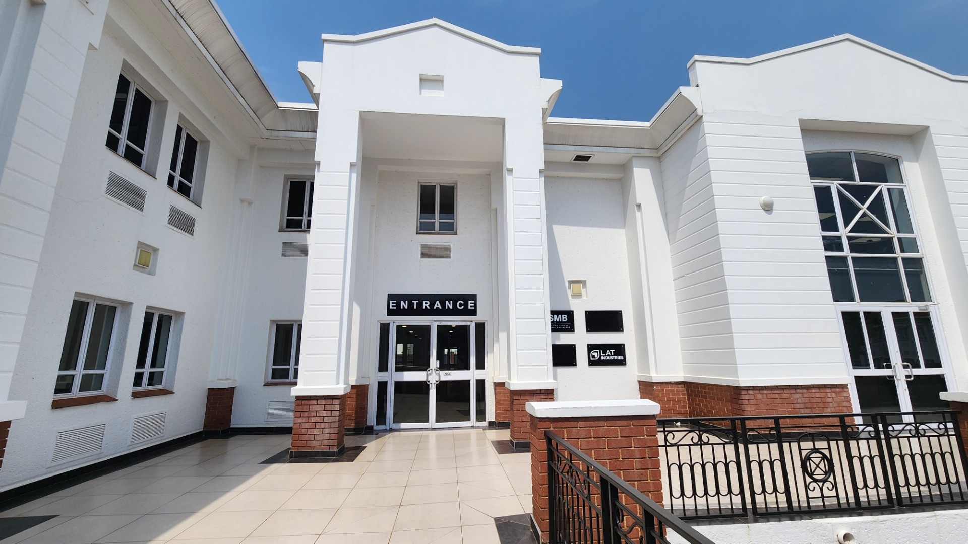 Commercial Property for rent in Bryanston, Sandton, 37 m²