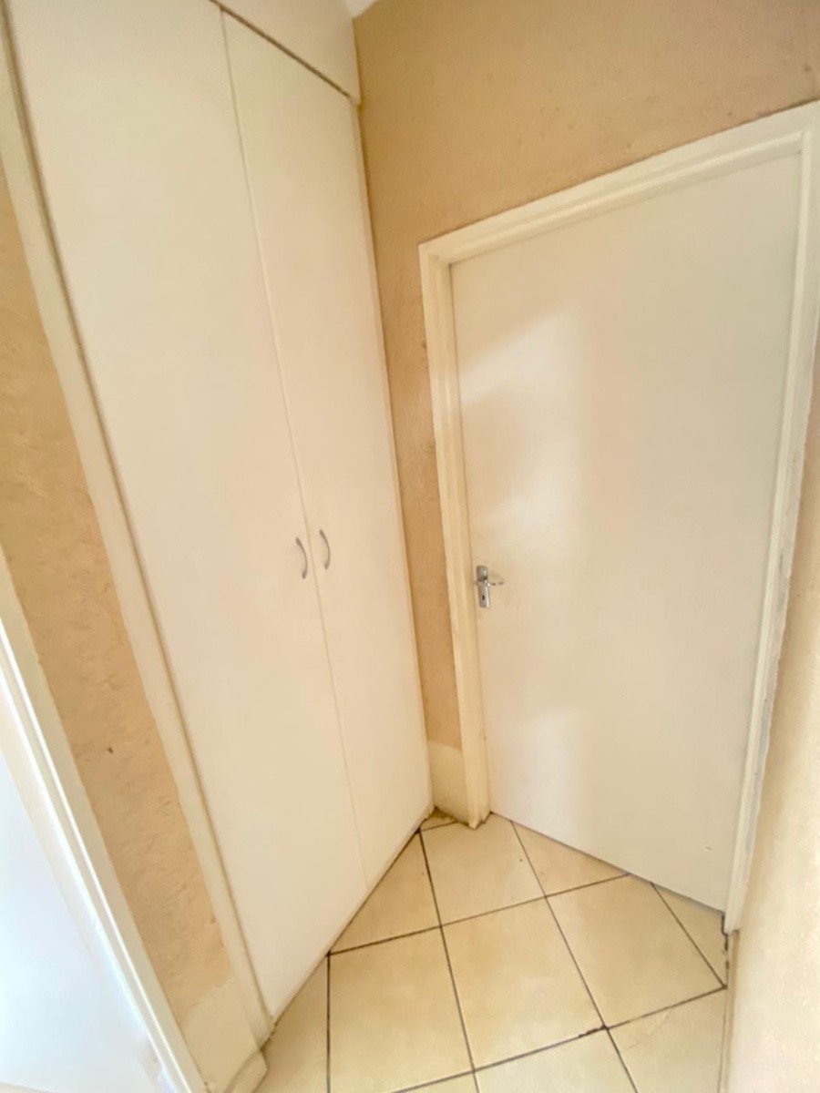 Apartment for sale in Stonehenge, Nelspruit, 90 m²