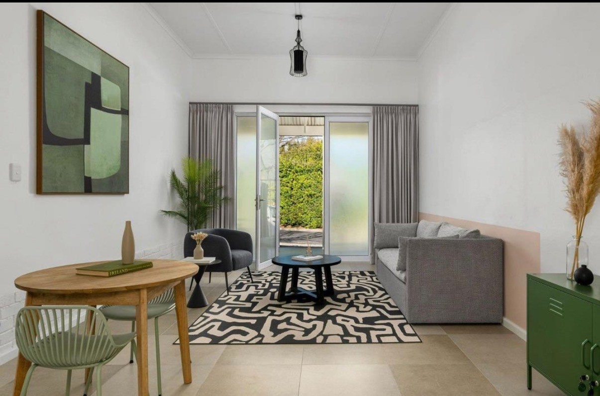 Guest House for sale in Franschhoek, 6 DE WET STREET, Franschhoek, Western Cape, 2270 m²