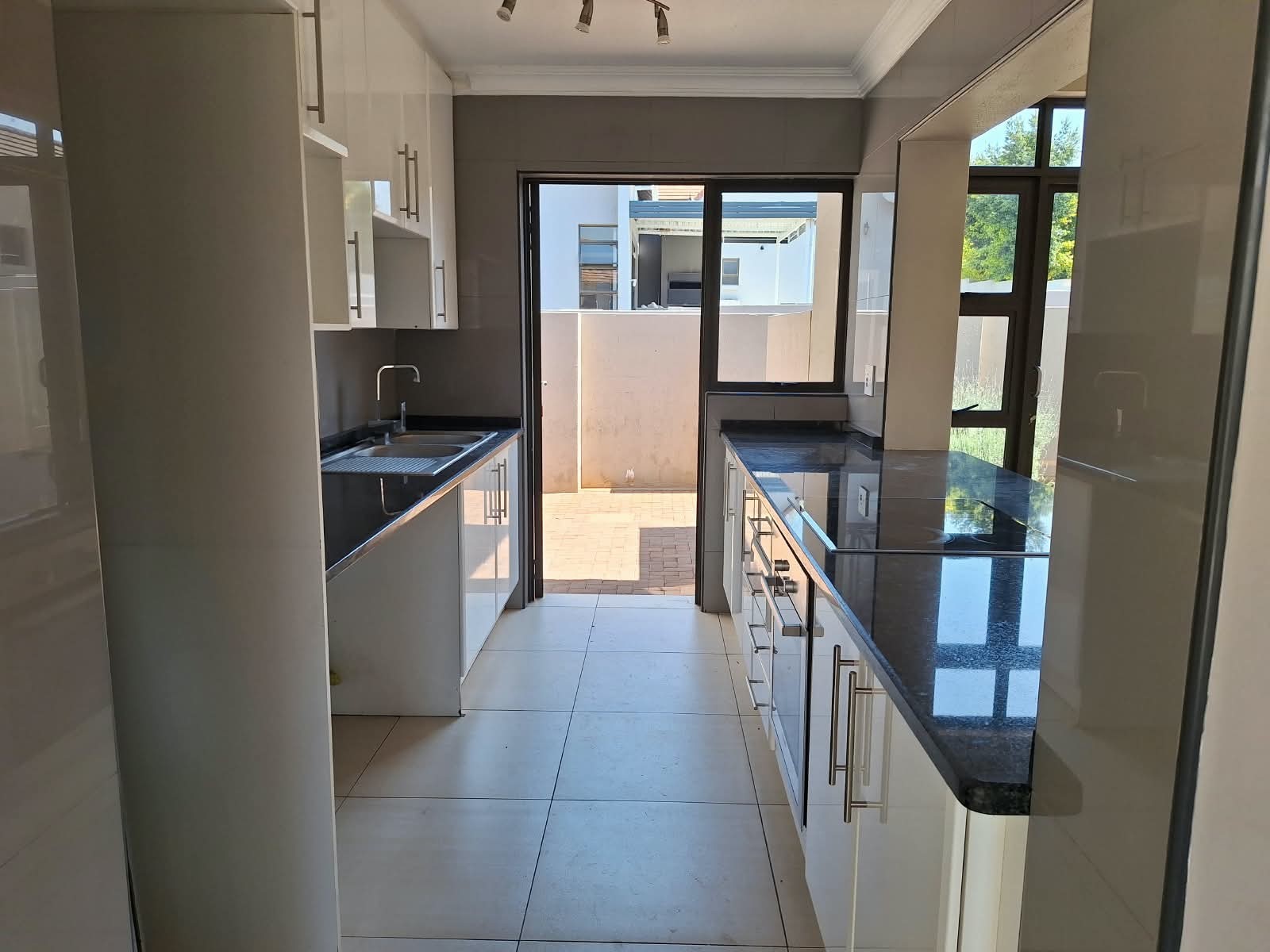House for rent in Leloko Lifestyle & Eco Estate, Hartbeespoort, North West, 618 m²