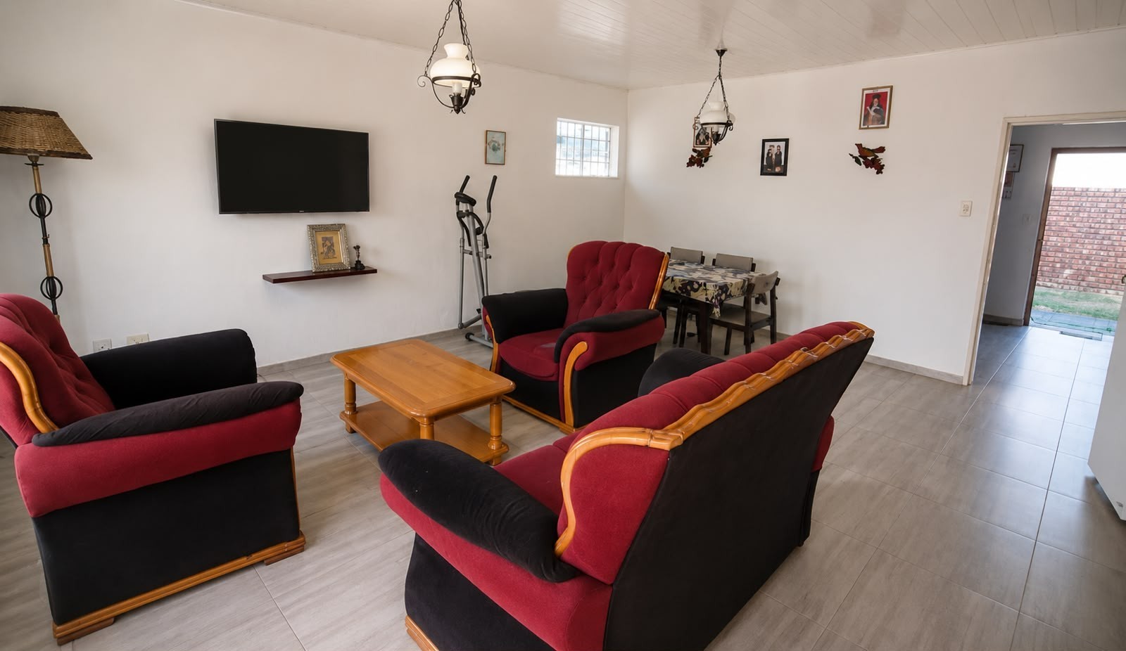 Townhouse for rent in Scottsville, Pietermaritzburg, KwaZulu Natal, 8 Lindup Rd, Scottsville, Pietermaritzburg, KwaZulu Natal
