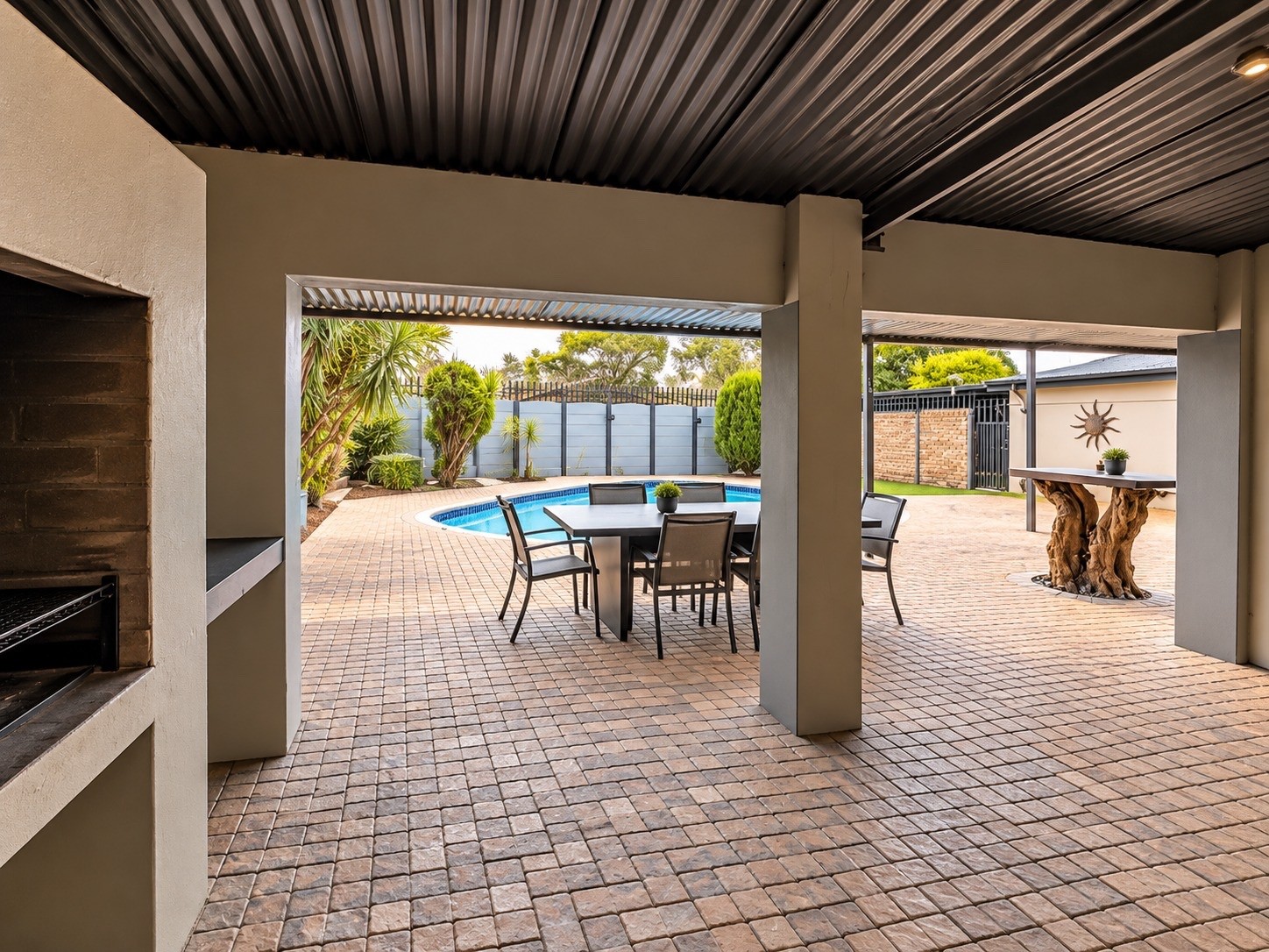 House for sale in Brenthurst, Brakpan, 851 m²