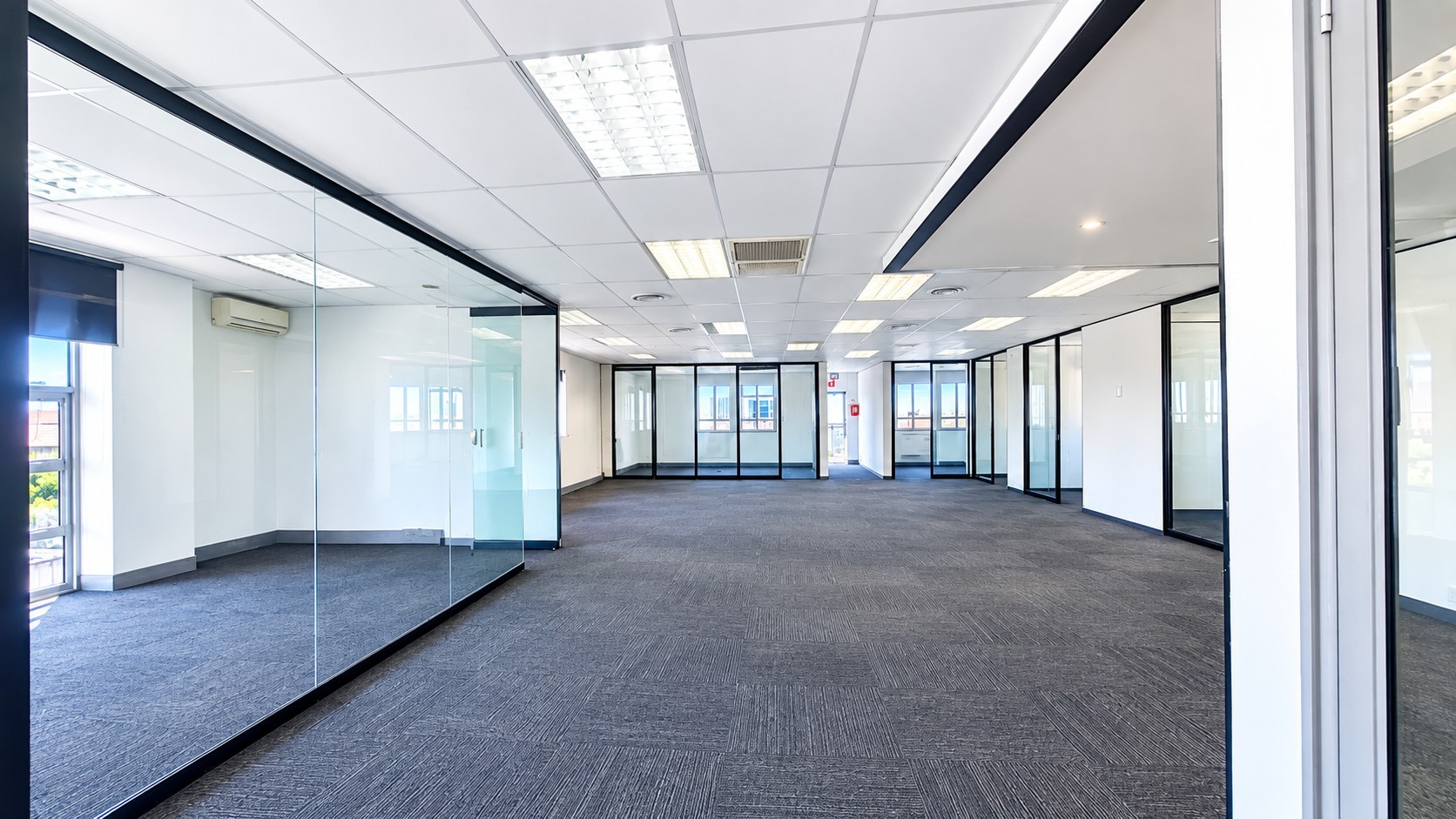 Office for rent in Bryanston East, Bryanston, Sandton, 387 m²