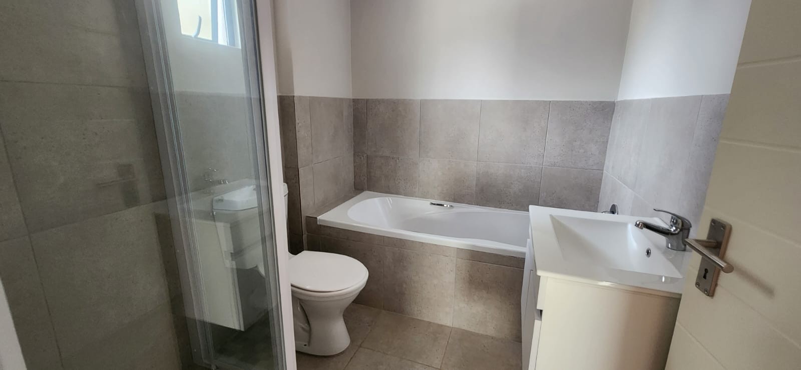 Townhouse for rent in Stonehenge, Nelspruit, 36, 37 Naguil street, Stonehenge, Nelspruit, Mpumalanga, 106 m²