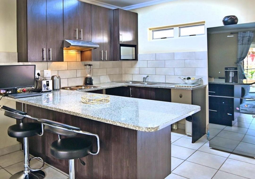 Apartment for rent in Noordwyk, Midrand, 108 m²
