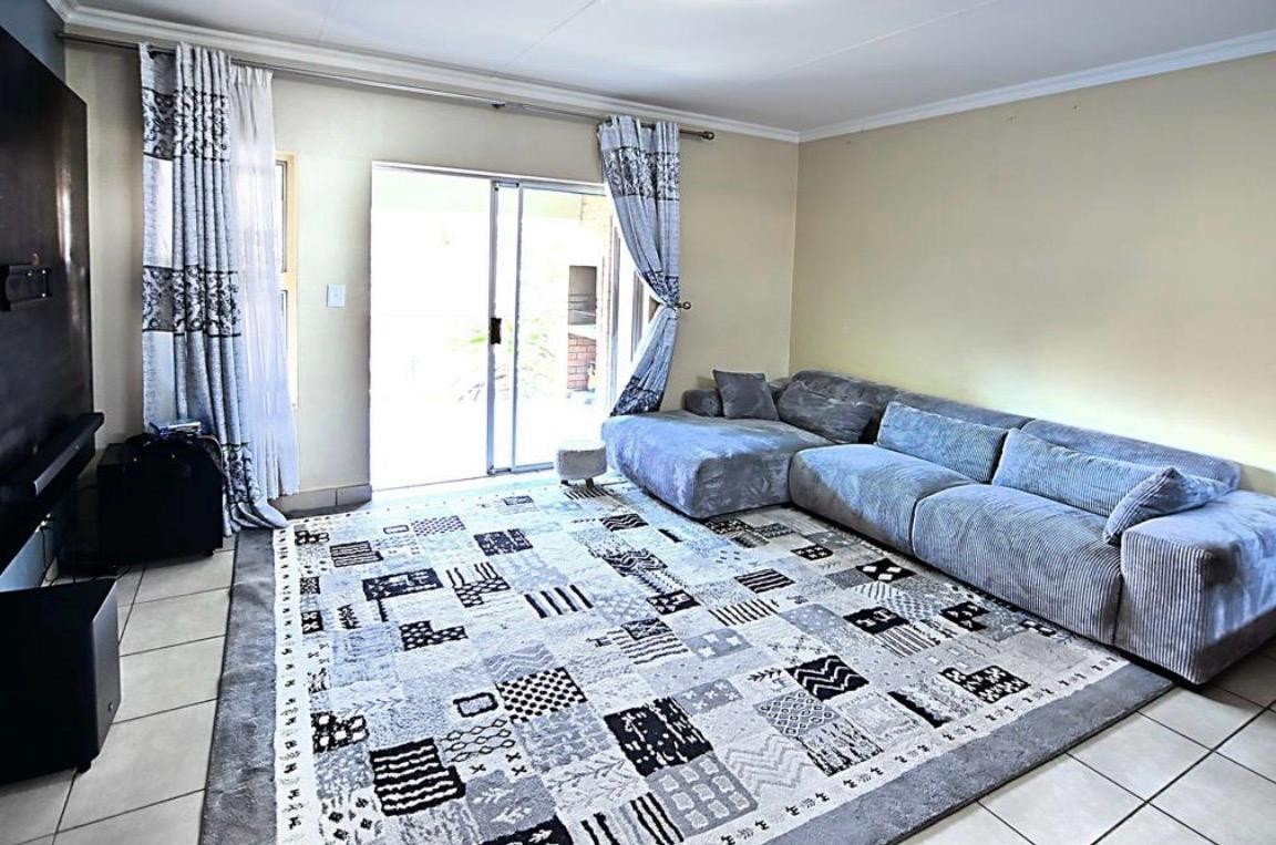 Apartment for rent in Noordwyk, Midrand, 108 m²