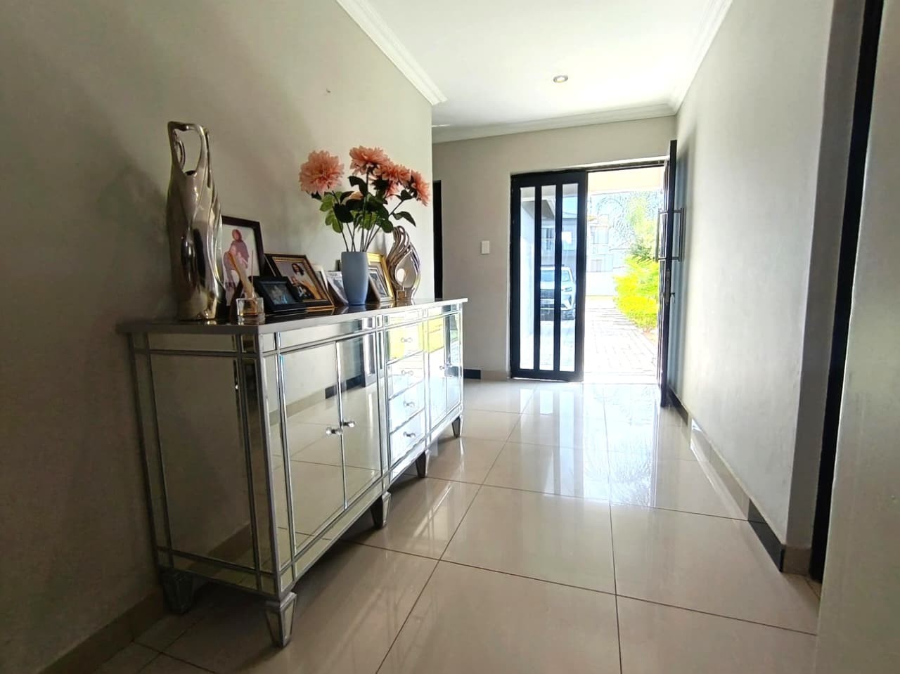 House for sale in Savannah Country Estate, Pretoria, 380 m²