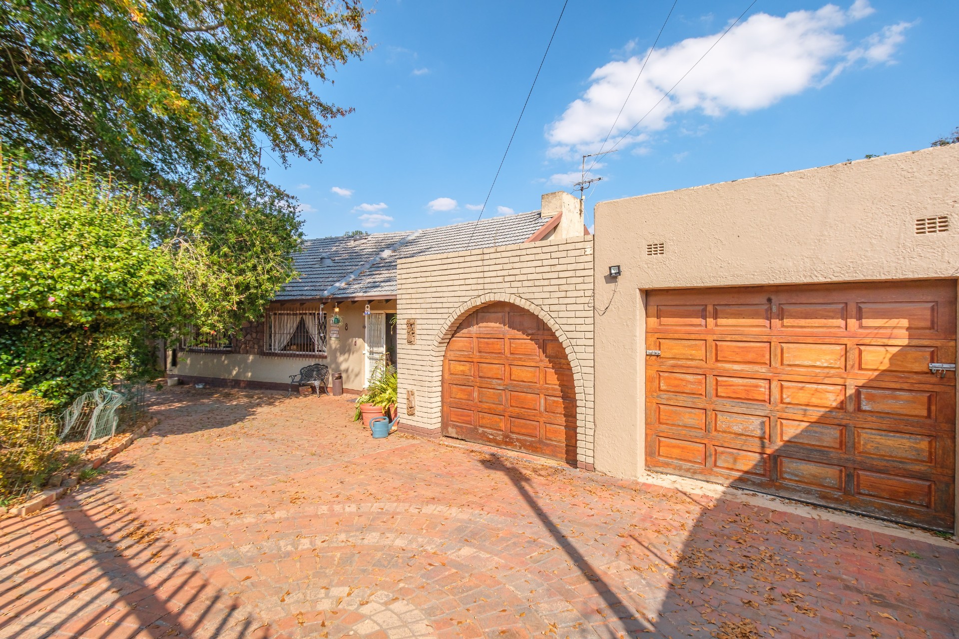 House for sale in Hamberg, Roodepoort, 298 m²