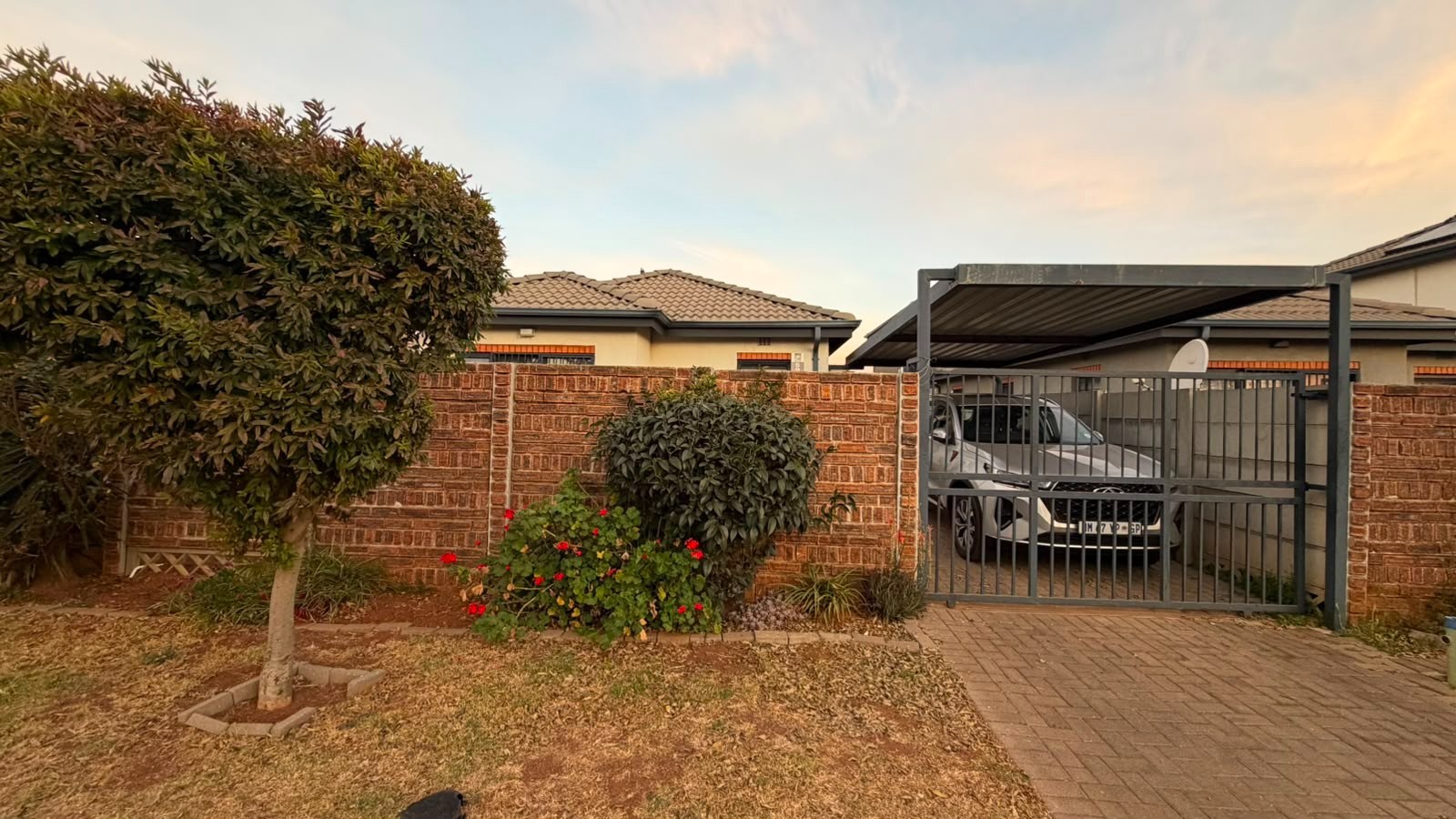 Apartment for sale in Leopard's Rest Security Estate, Albertsdal, Alberton