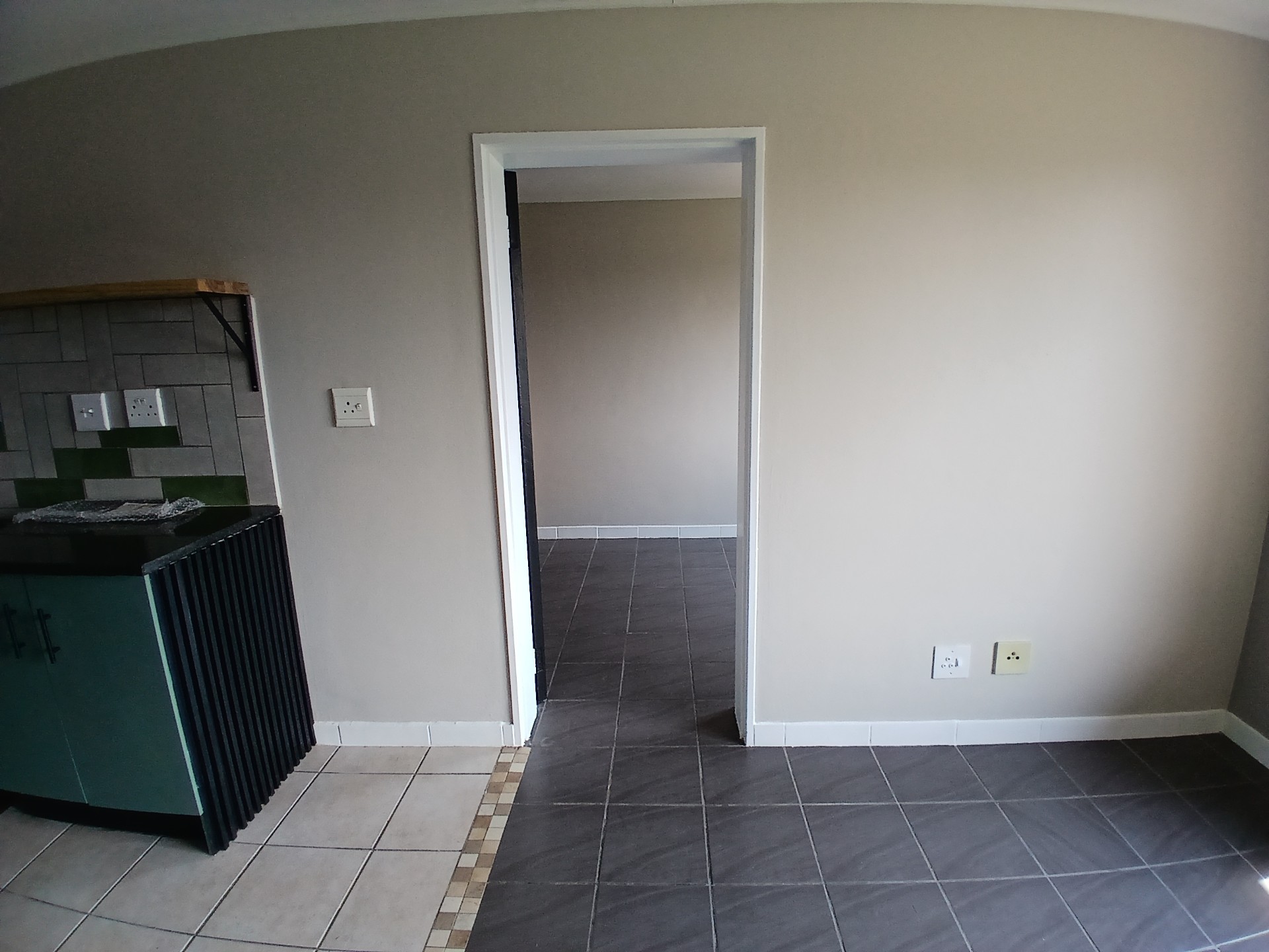Apartment for sale in Braamfontein Werf, Johannesburg, 48 m²