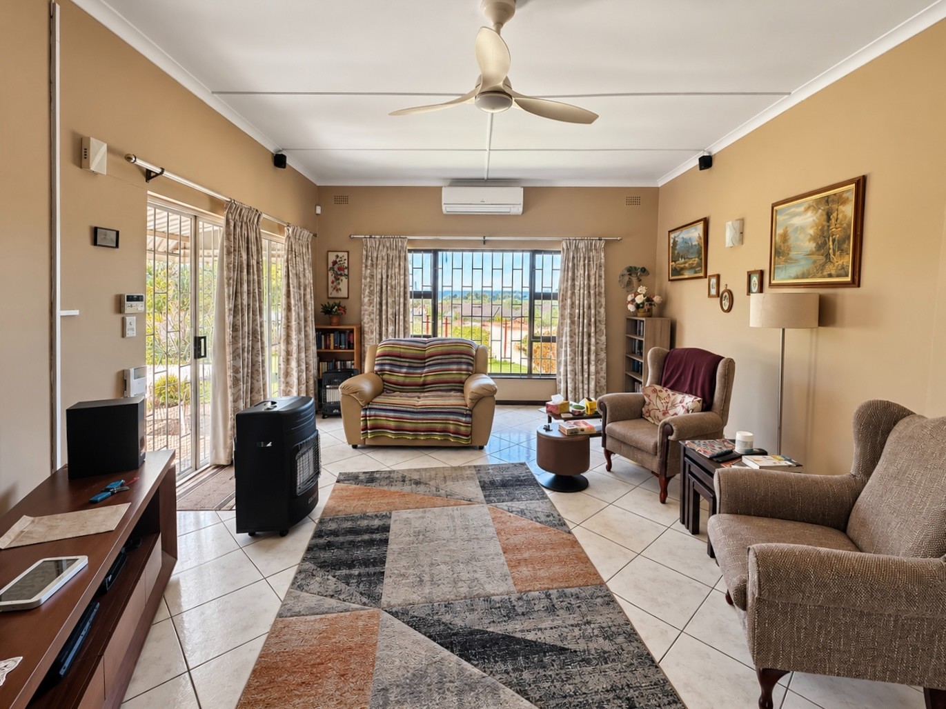 House for sale in Umtentweni, Port Shepstone, KwaZulu Natal, 2025 m²