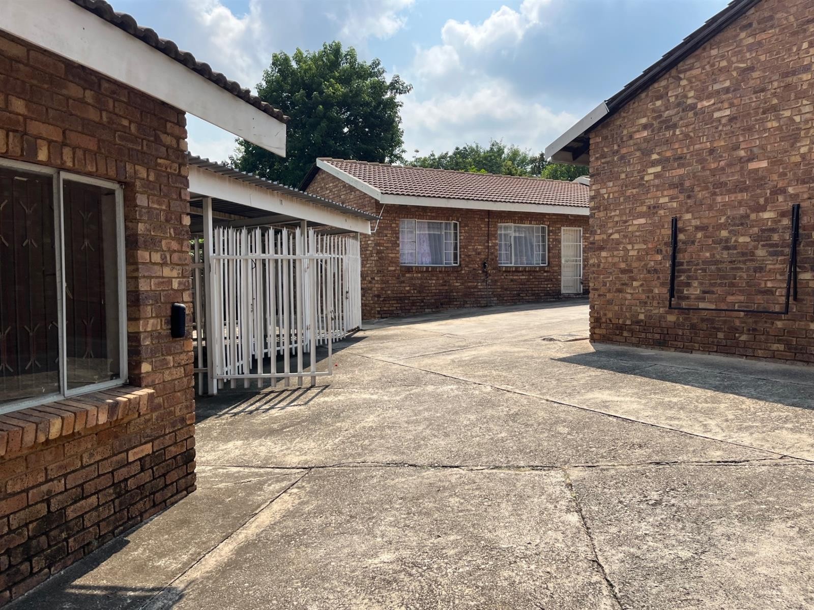 Apartment for sale in Elandsrand, Brits, North West