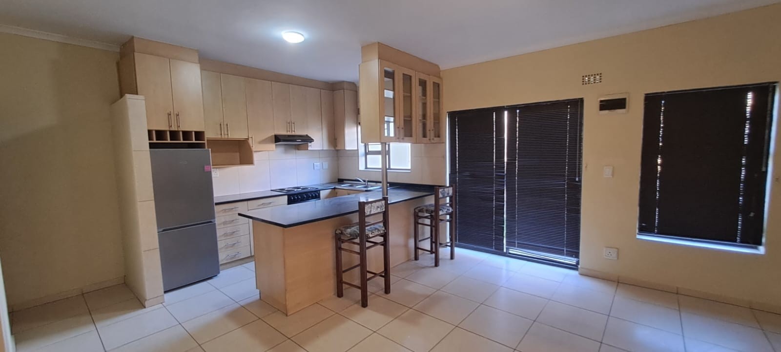 Cottage for rent in Newfields, Cape Town