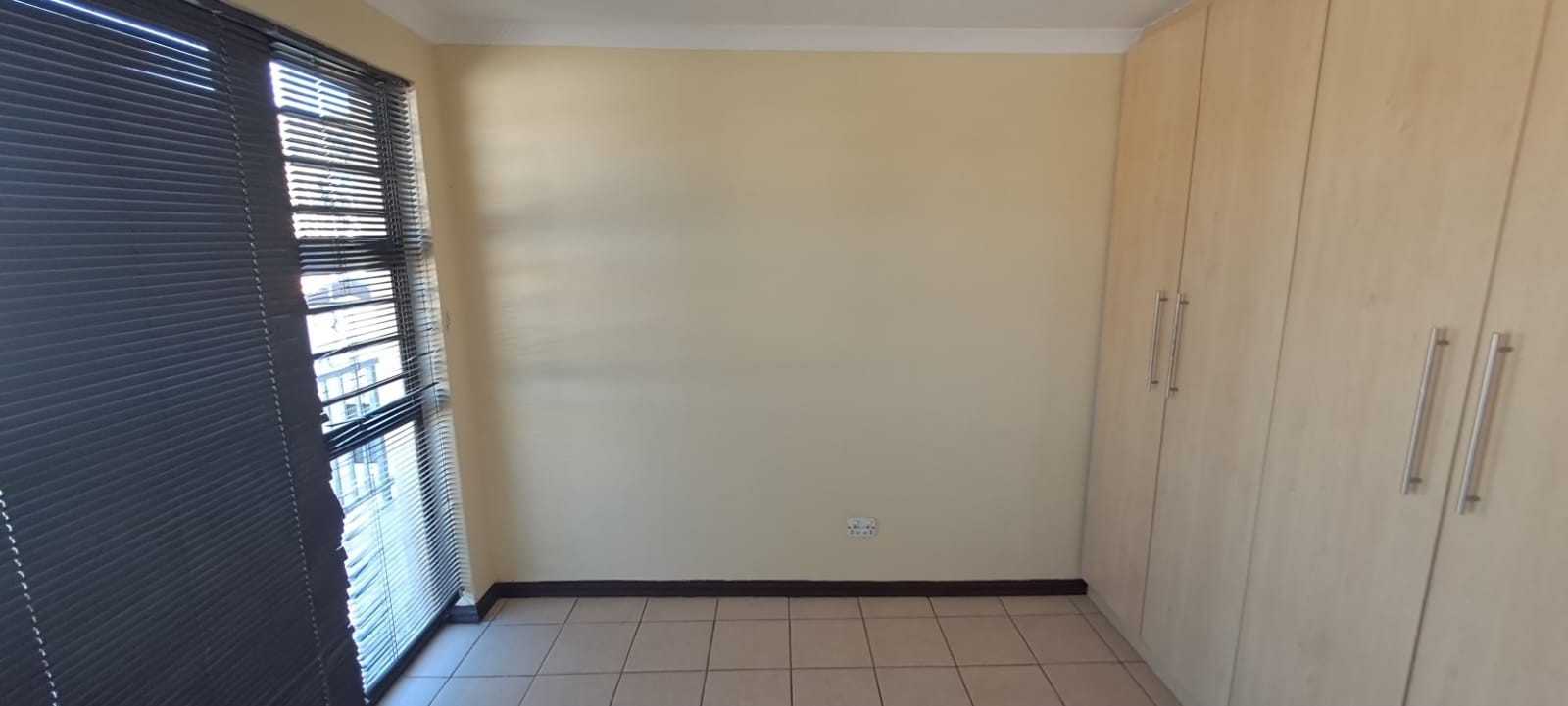 Cottage for rent in Newfields, Cape Town