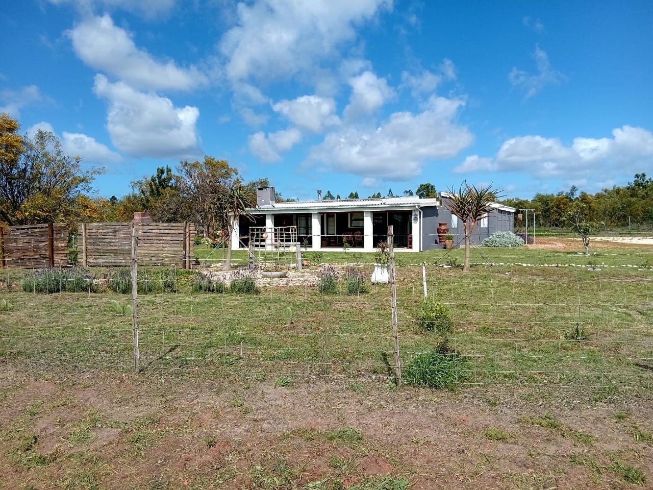 Small Holding for sale in Albertinia, 5691 m²