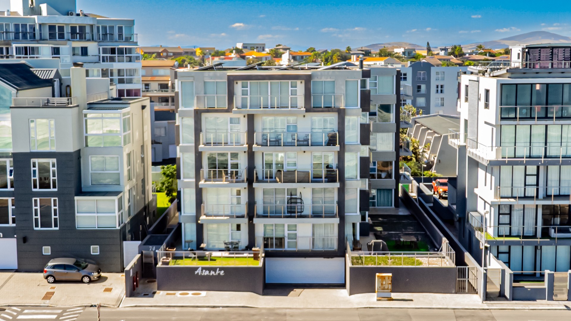 Apartment for sale in Beachfront, Table View, Blouberg, 101 m²