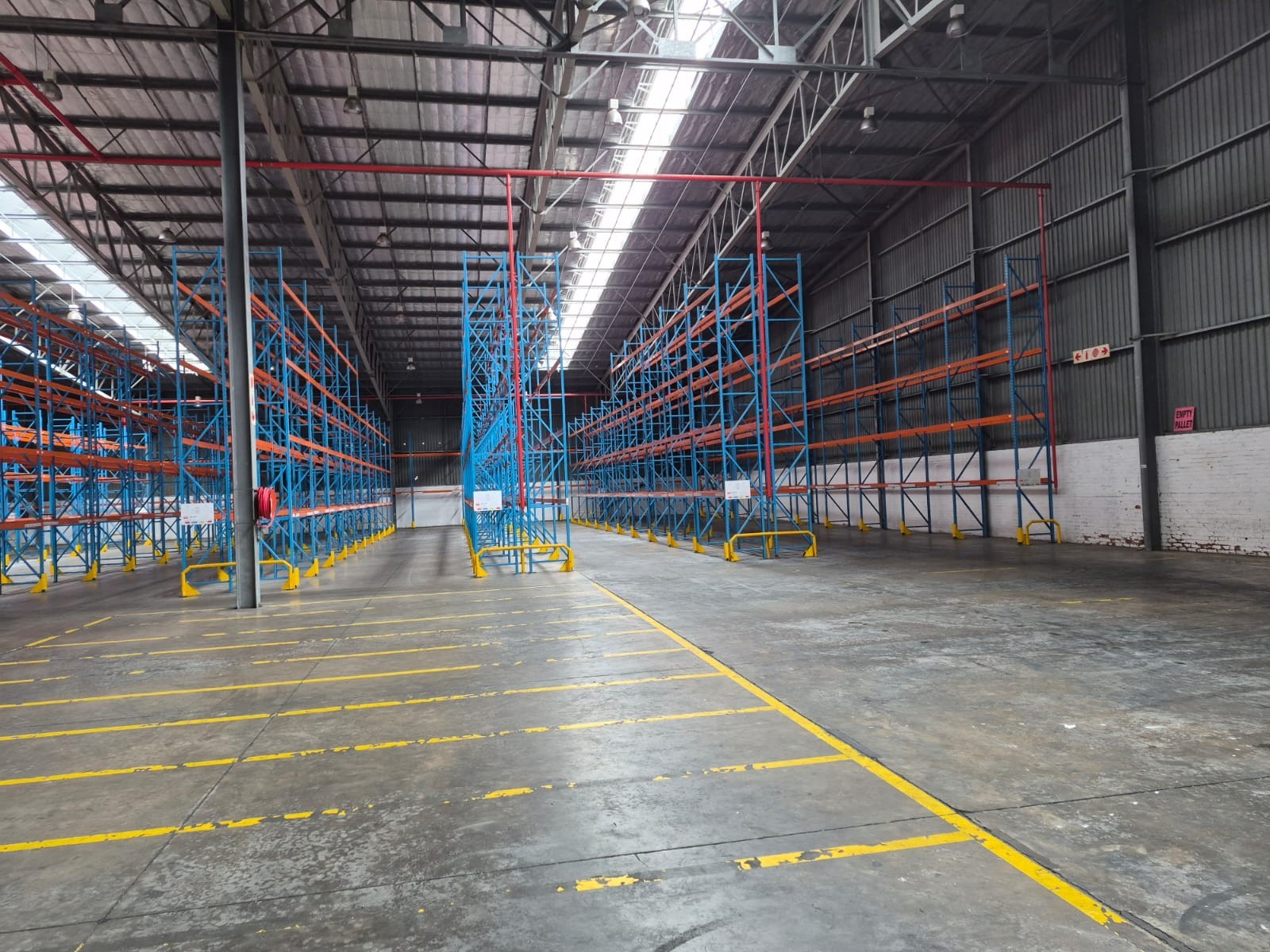 Warehouse for rent in Algoa Park, Port Elizabeth, 2 Uitenhage Road, Algoa Park, Port Elizabeth, Eastern Cape, 5700 m²
