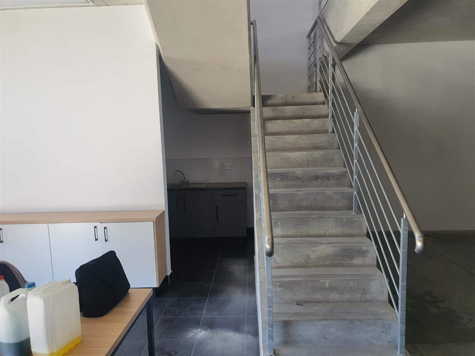 Warehouse for rent in Fairview, Port Elizabeth, 2 Blackwood Crescent, Fairview, Port Elizabeth, Eastern Cape, 340 m²