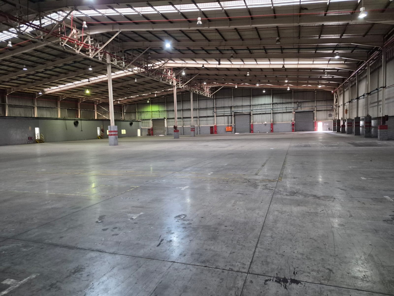 Warehouse for rent in Uitenhage Central, Uitenhage, 2 Brickfields Road, Uitenhage Central, Uitenhage, Eastern Cape, 6800 m²