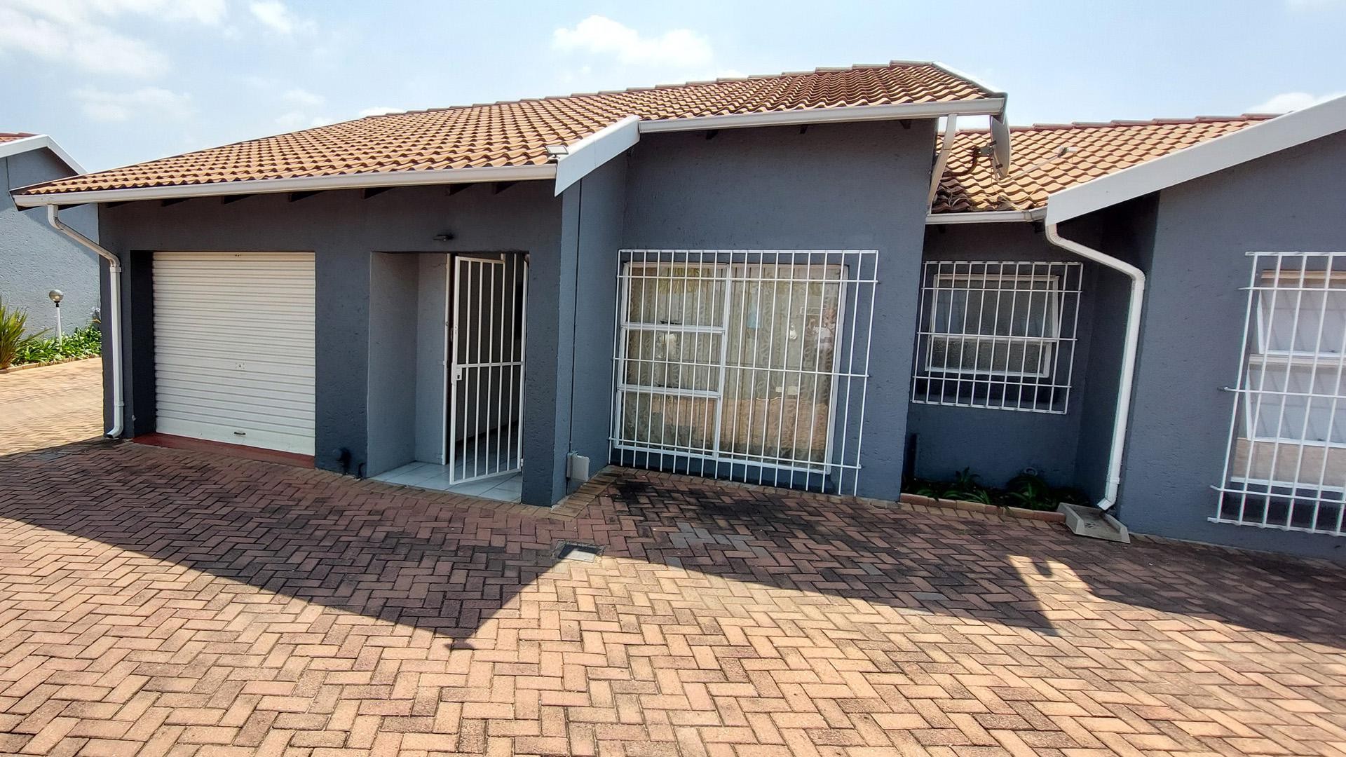 Cluster for sale in Raceview, Alberton, 120 m²