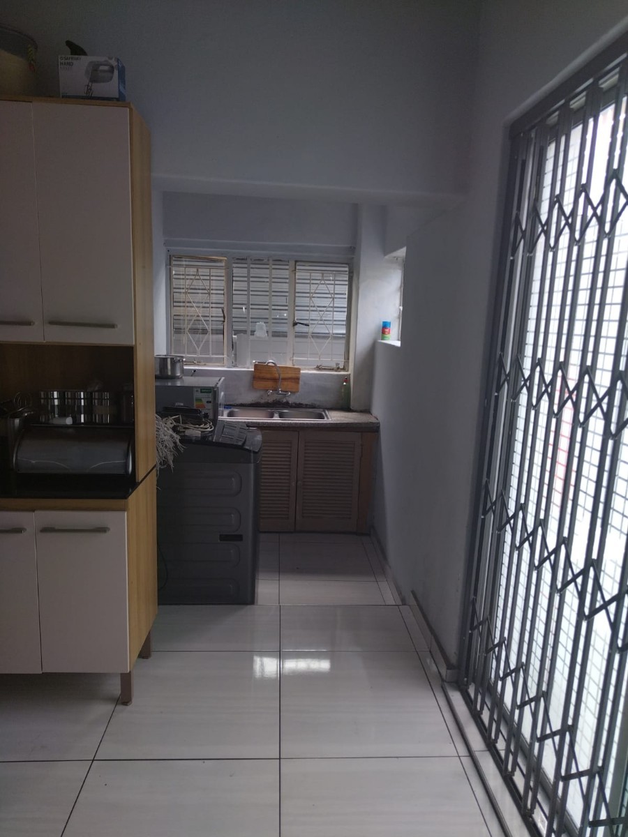 House for sale in Newlands, Johannesburg, 248 m²
