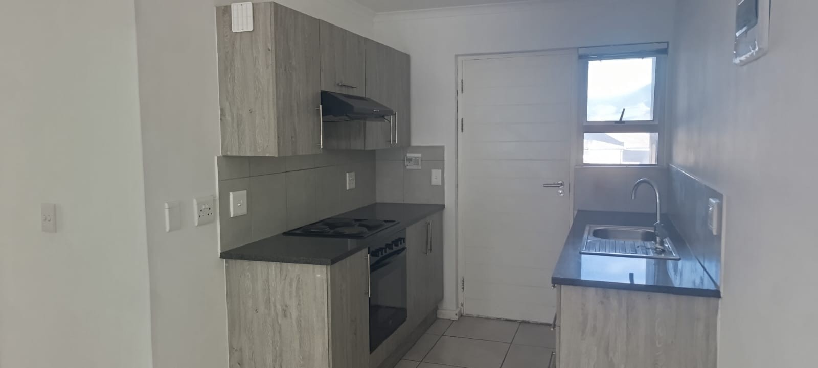 Apartment for rent in Heathfield, Cape Town, 52 m²