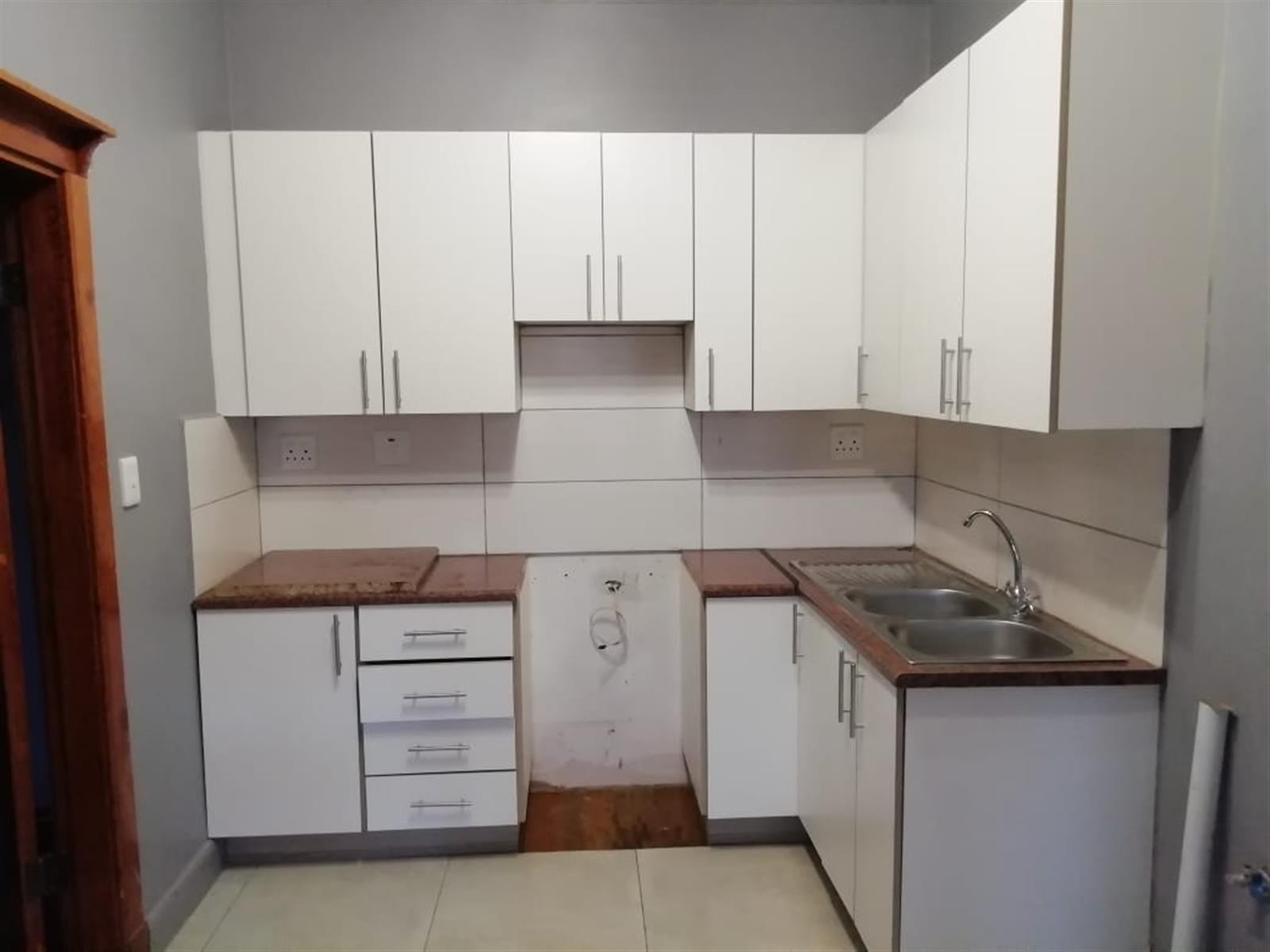 House for sale in Bezuidenhout Valley, Johannesburg, 220 m²